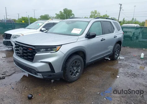 2025 Honda Pilot Trailsport from USA, damaged, VIN 5FNYG1H64SB076631